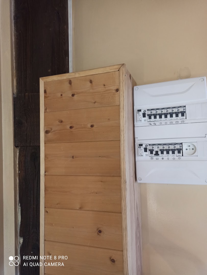 Delamarre Électricité — Photos 8