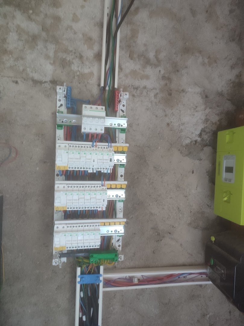 Delamarre Électricité — Photos 3